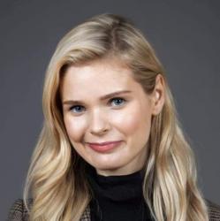 Une image contenant personne
Description générée automatiquement