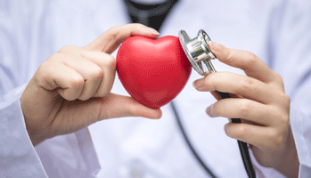 Les psychostimulants accroissent transitoirement le risque cardiovasculaire chez les séniors