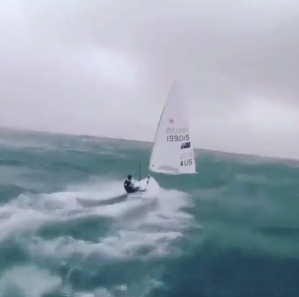 Une image contenant extérieur, ciel, transport, embarcation

Description générée automatiquement