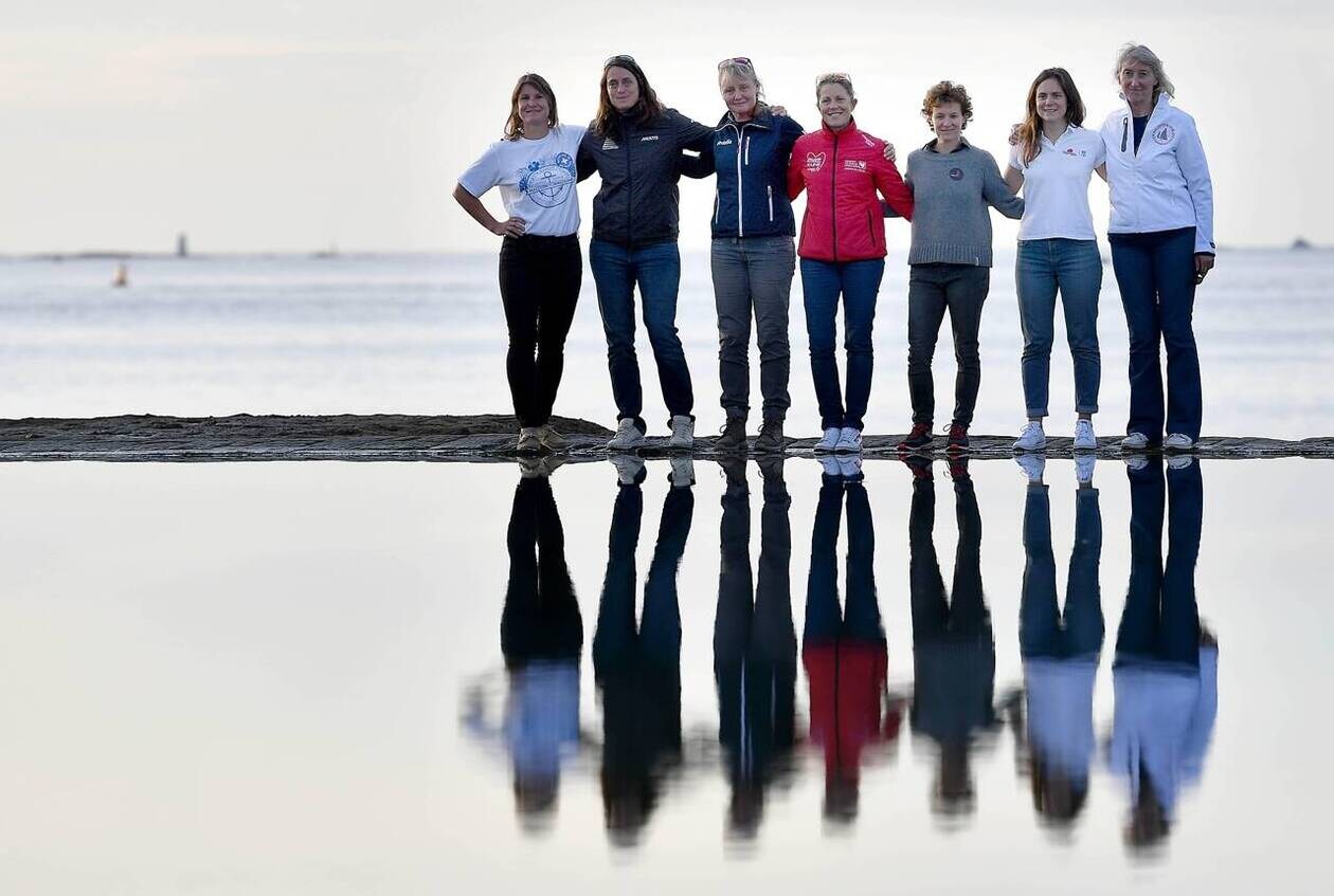 Morgane Ursault Poupon, Justine Mettraux,  Pip Hare,  Samantha Davies, Isabelle JoschKe, Amélie Grassi,  Catherine Chabaud sont les sept navigatrices de la Route du Rhum 2022.